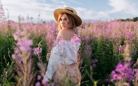 Natali Tihomirova star sex pic