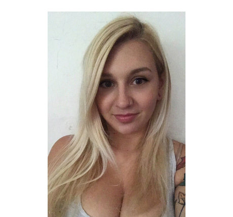 Autumn Moretti pornstar hd gallery