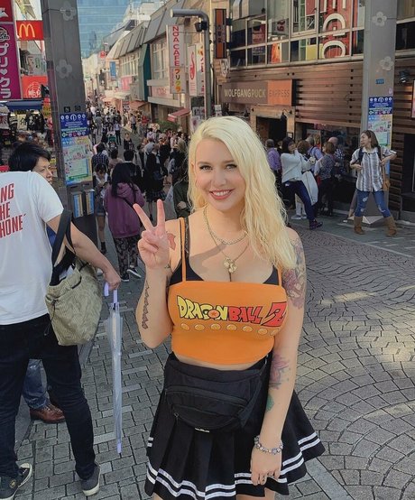 Autumn Moretti star exclusive pictures