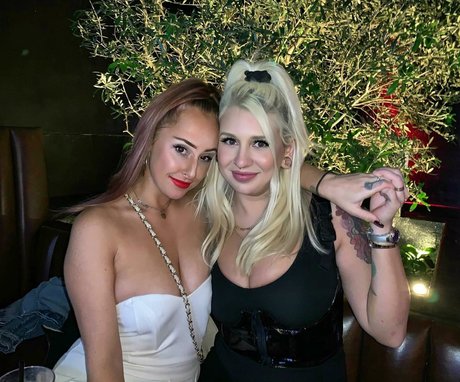 Autumn Moretti pretty model archive