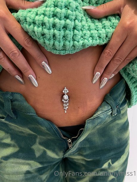 anonymiss1 model adult img