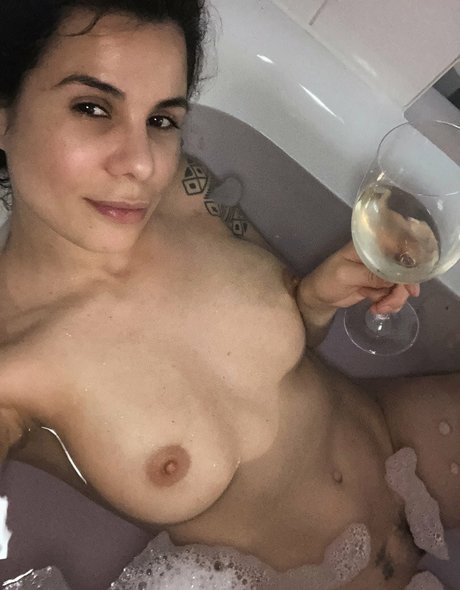 that carioca art actress gallery