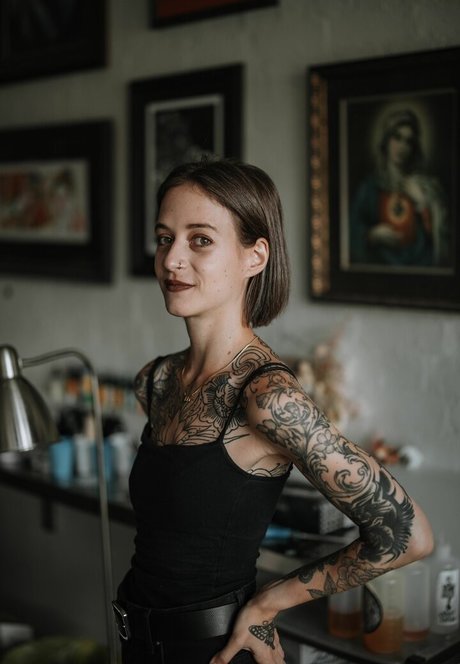 Sabrina Glik high quality actress img