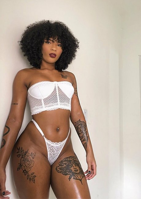 PackMedusa xxx model img