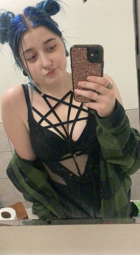 Dandelionbby pornstar nudes pics