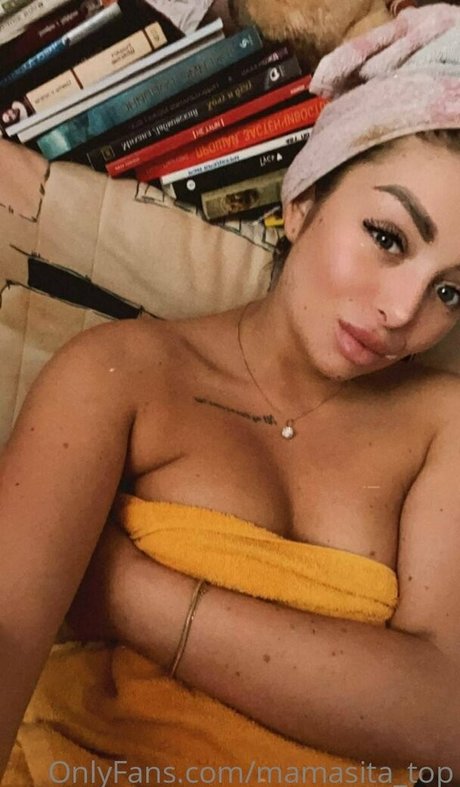 mamasita top model exclusive pics