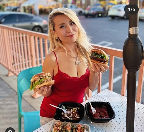 Raina Huang xxx pornstar pictures