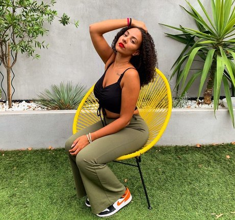 Ines Curly actress galleries