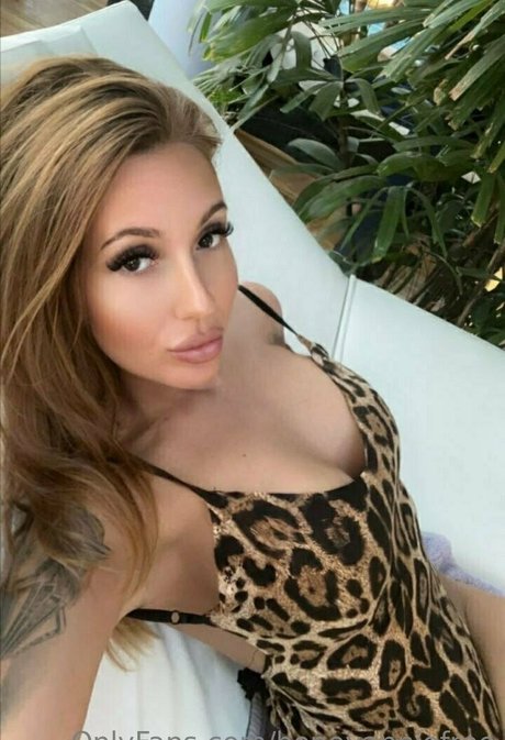 honeyanniefree pornographic star pic