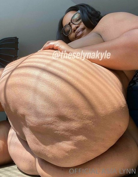 asialynnbby pretty actress photos