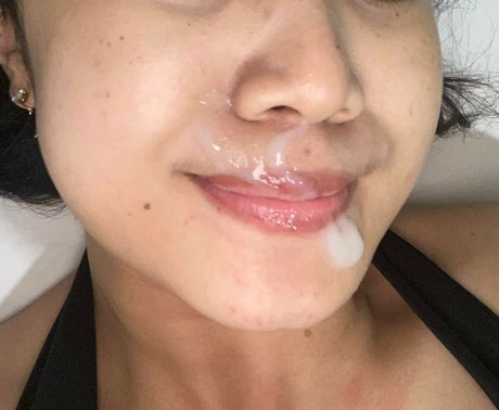 piercedley naked model picture