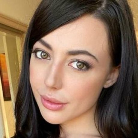 Whitney Wright star top images