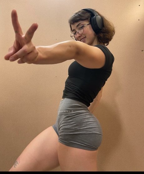 leanbeefpatty high quality actress photo