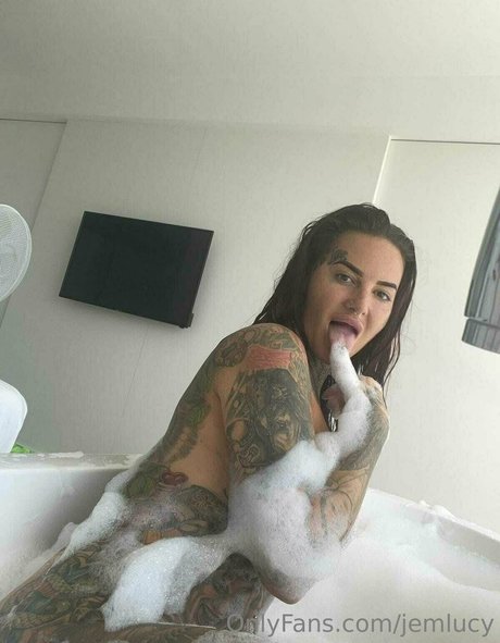 jemlucy model art photo