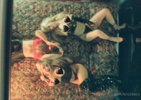 knockers nude model galleries