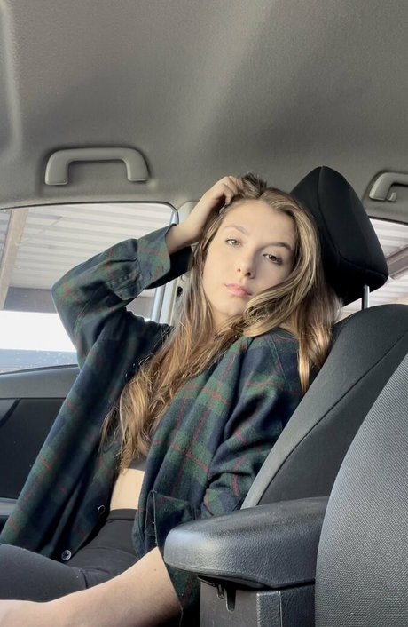 lanarhoads18 pornstar beautiful picture