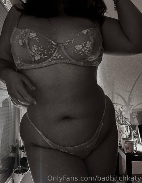 badbitchkaty sexy pornstar photo