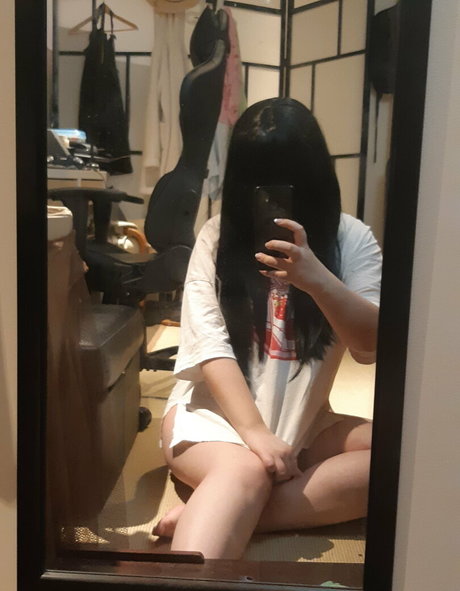 grrraves hot star picture