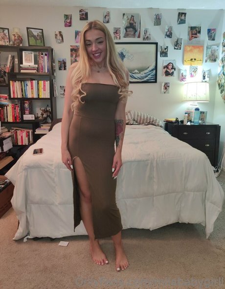 milababygirll nude actress pic