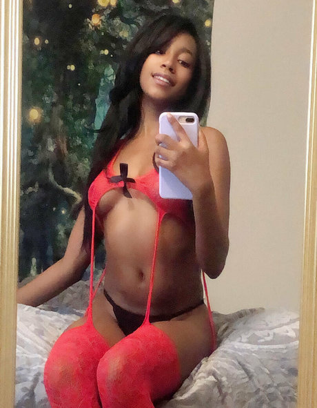 aprilraeee pretty star photos