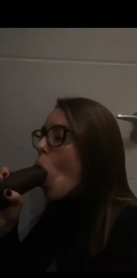 Innocenthotwifexxx pornstar exclusive images