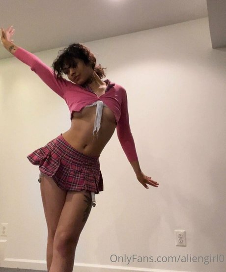aliengirl0 star exclusive gallery