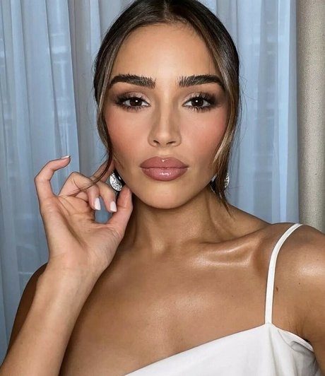 Olivia Culpo sex pornstar photos