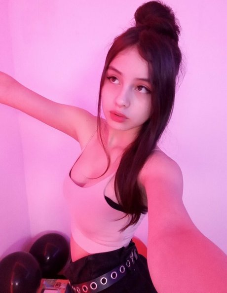 Eva Partis high quality model pictures