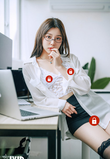 caroline jvid star pictures