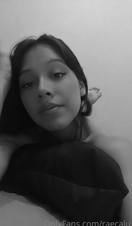 raecalu hot star photo