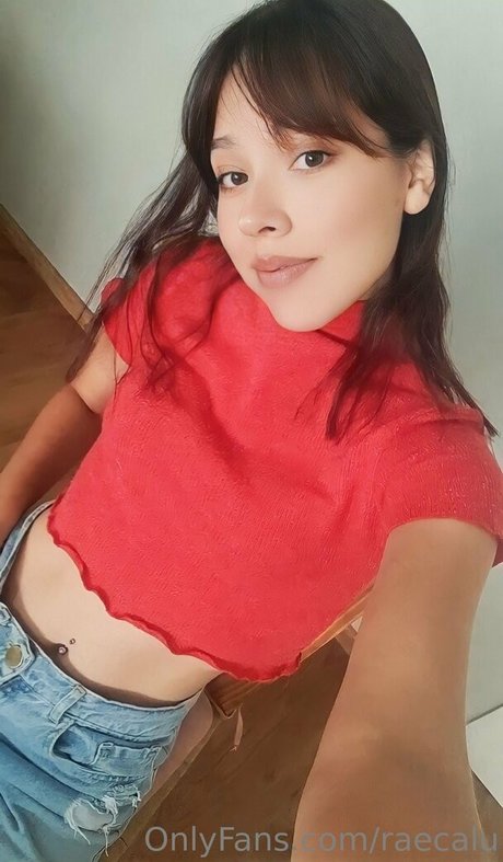 raecalu model pretty picture