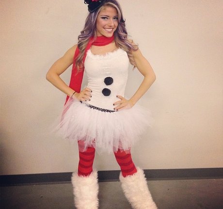 Alexa Bliss adult model pics