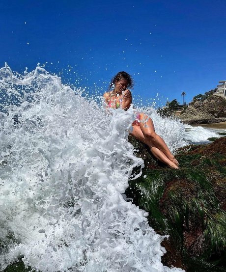 Jade Chynoweth model nude images