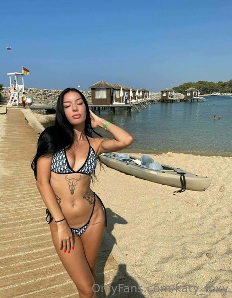 luxury lady erotic actress image