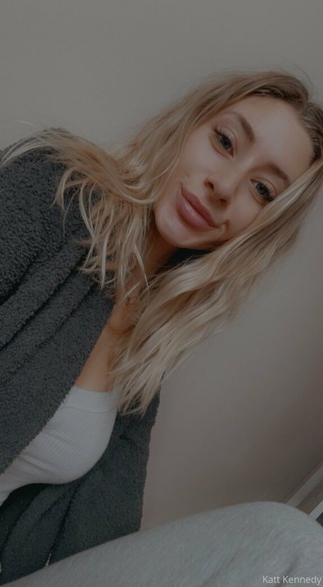 kattkennedy free model pic