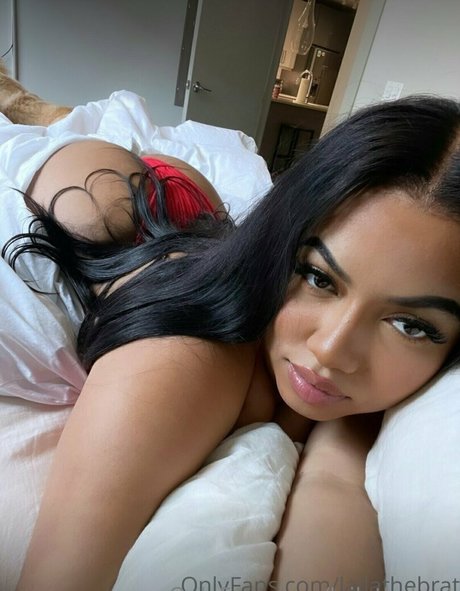 lailathebrat hot model images