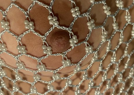 dark nipples onlyfans top photos