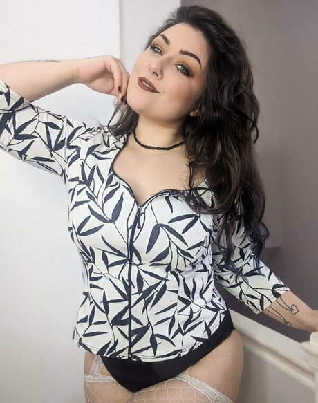 thick mature onlyfans beautiful image