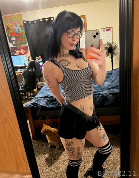 yourhotm f pornographic model photos