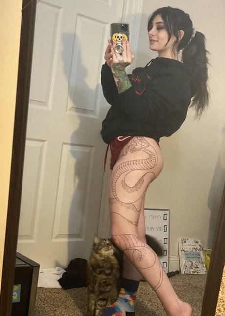 Samantha Siler erotic actress photo