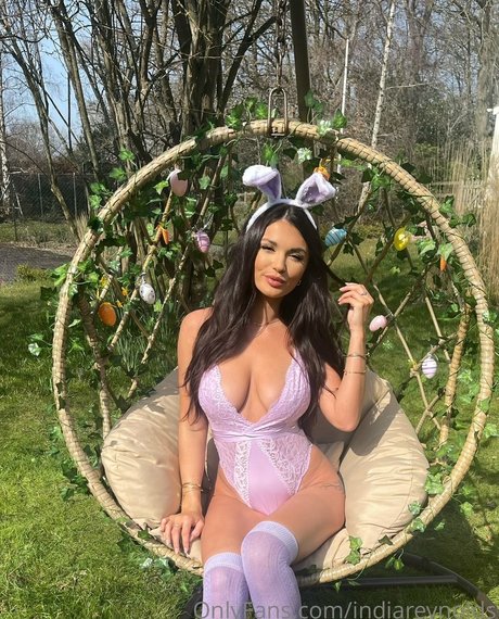 India Reynolds beautiful model pic