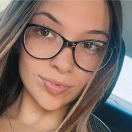 Kaile b nudes actress photo