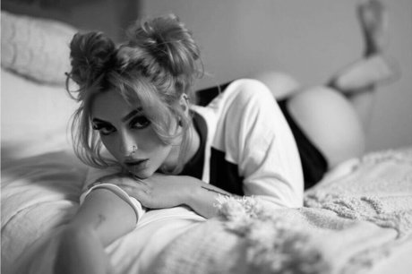 GiGi Dolan star hot gallery