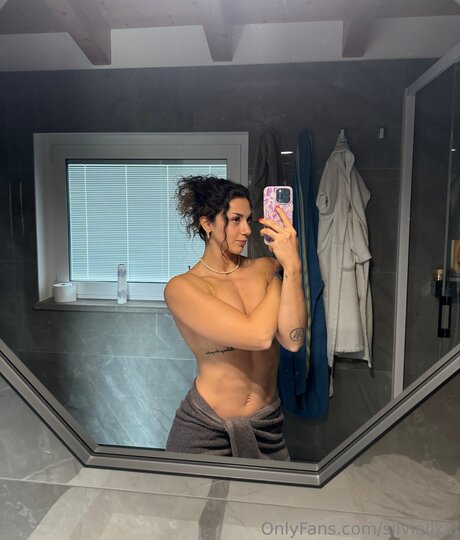 silvialikki beautiful model picture