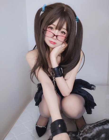 YaoYaoQwQ hd model gallery