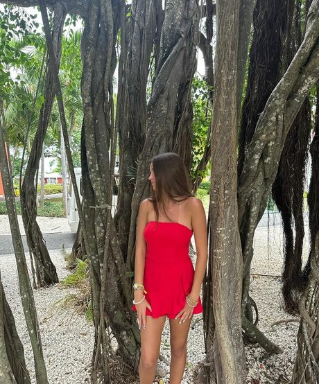 Katie Gilmore model xxx photo