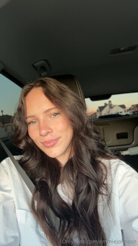 Emmiejohnson nudes model pic