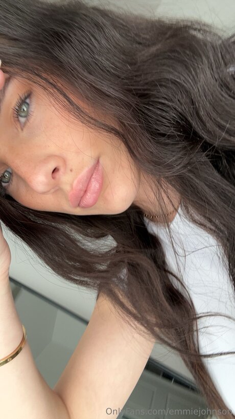 Emmiejohnson top actress pics