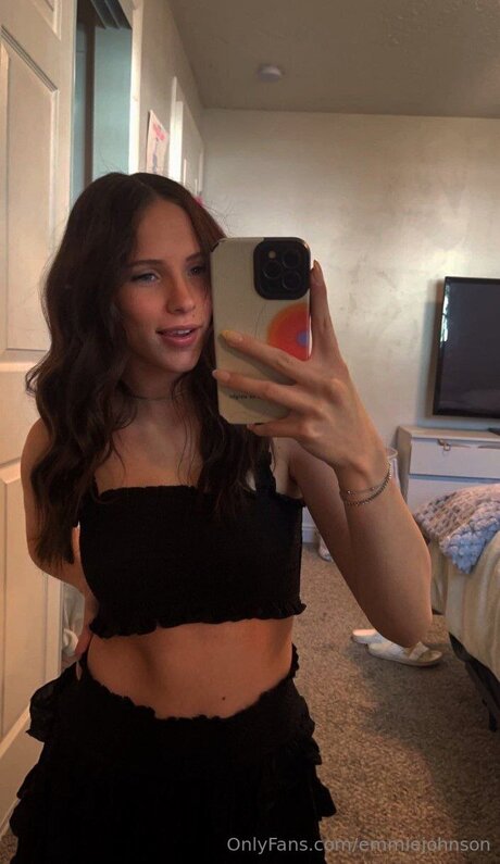 Emmiejohnson art pornstar archive