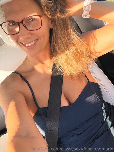 Classysexyfundianemarie free actress picture